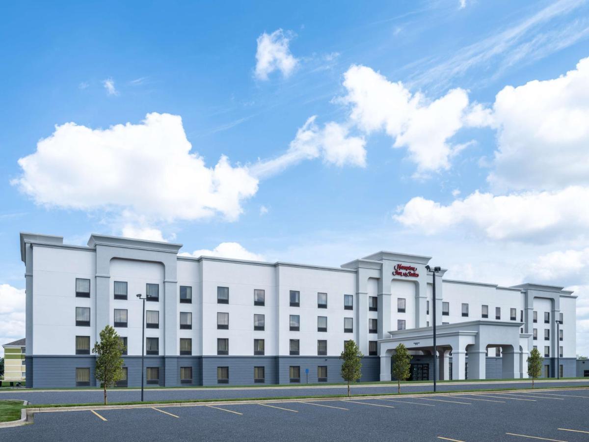 Hampton Inn & Suites Cedar Rapids Exterior foto