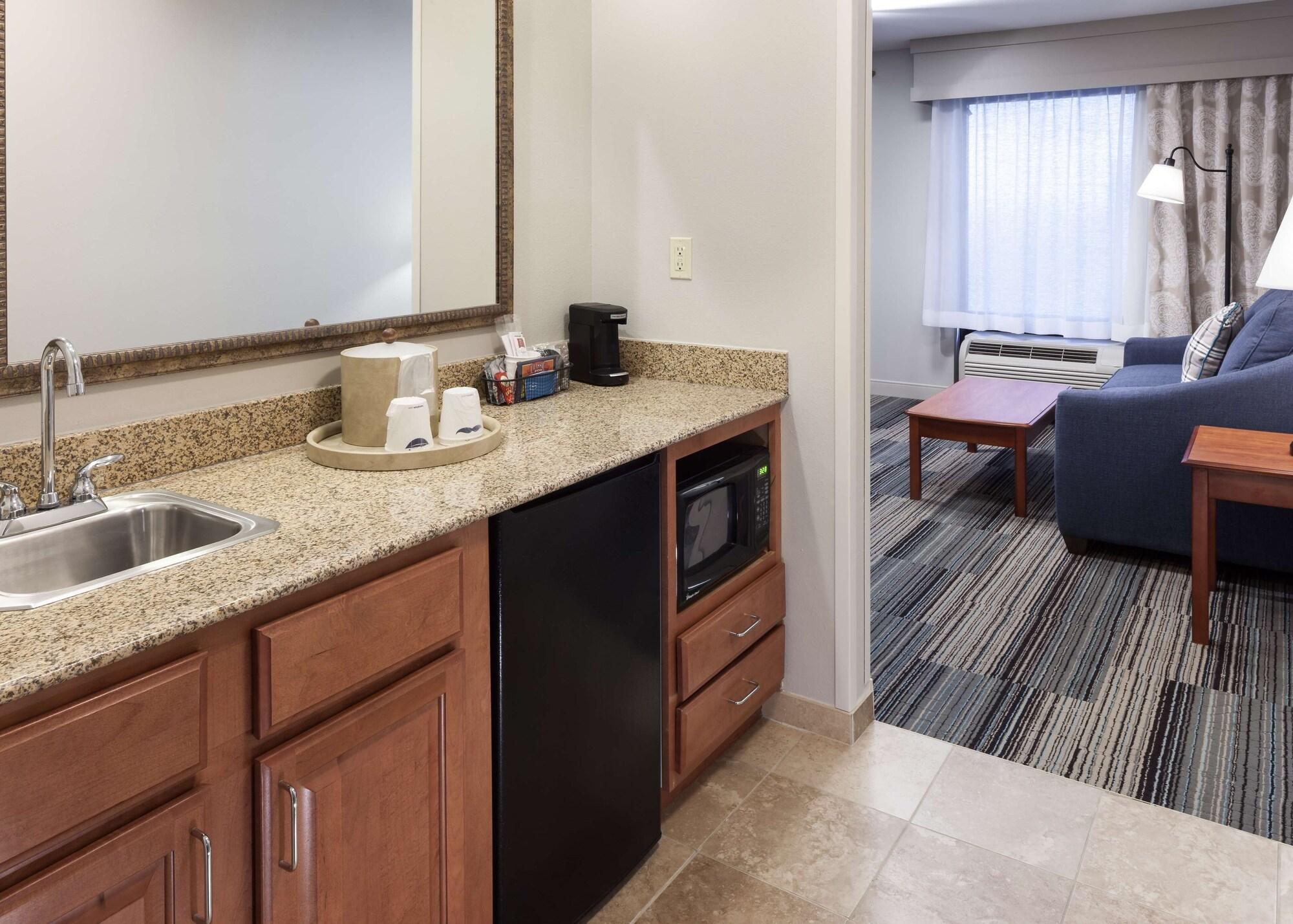 Hampton Inn & Suites Cedar Rapids Exterior foto