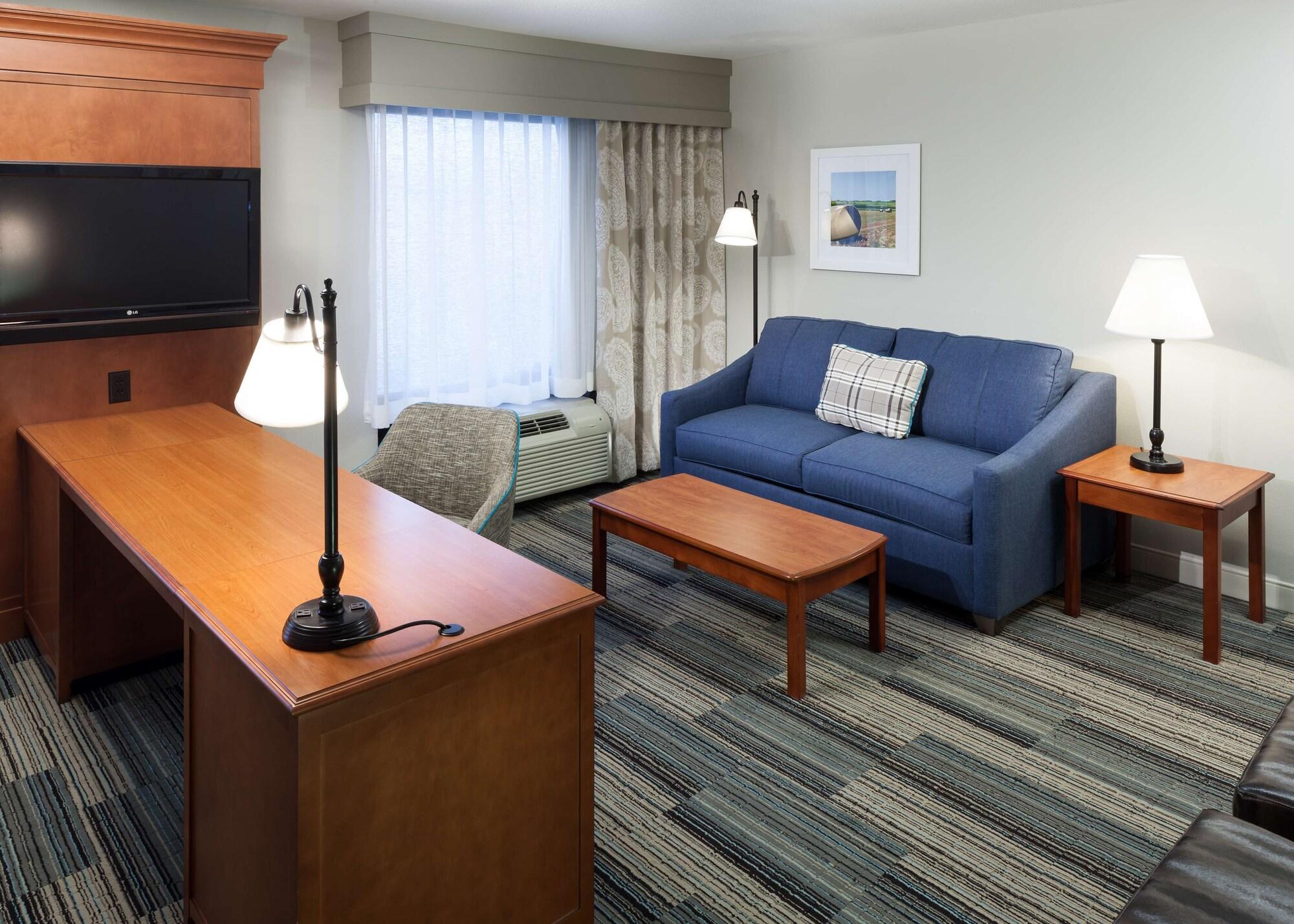 Hampton Inn & Suites Cedar Rapids Exterior foto